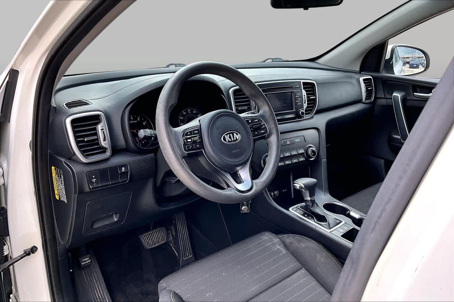 Used 2018 Kia Sportage LX FWD image 15