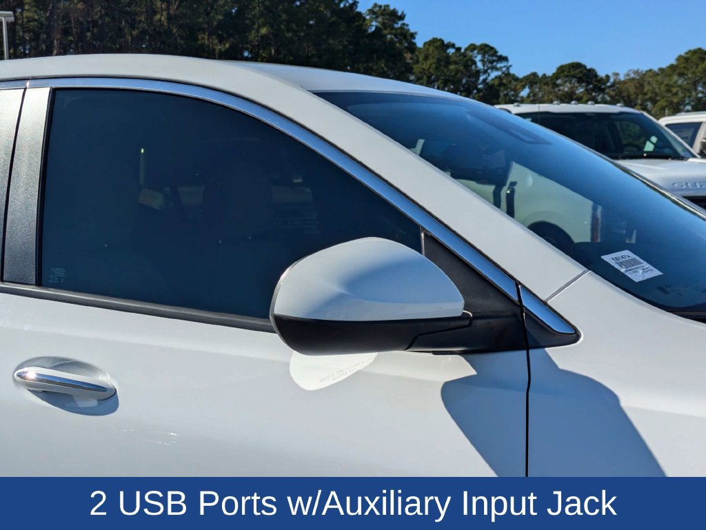 Used 2021 Buick Encore GX Preferred w/ Cold Weather Comfort Package FWD image 12