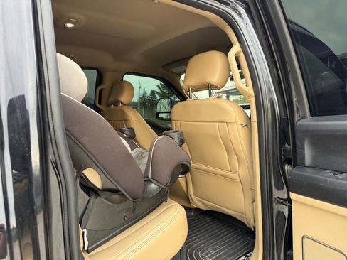 Used 2020 Ford F350 Lariat w/ Chrome Package image 13