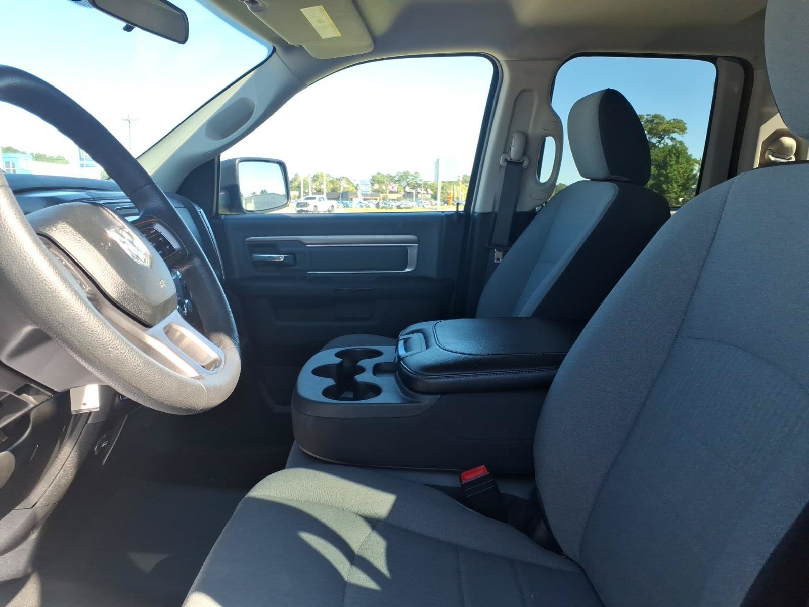 Used 2024 RAM 1500 Classic SLT AWD/4WD image 7