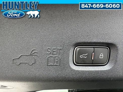Used 2025 Lincoln Navigator L Reserve w/ Jet Appearance Package AWD/4WD image 17