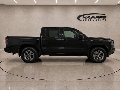 Used 2025 Nissan Frontier SV w/ SV Convenience Package AWD/4WD image 10