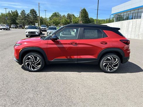 New 2026 Chevrolet TrailBlazer RS w/ LPO, Trailering Package AWD/4WD image 2