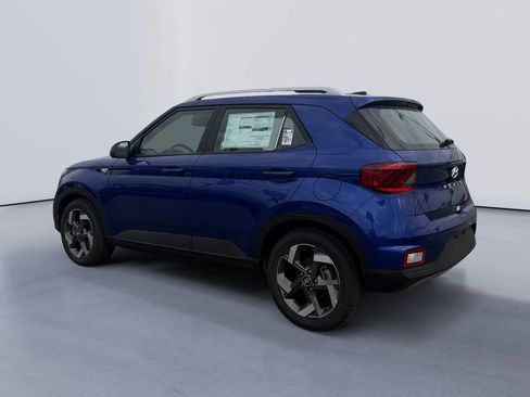 New 2026 Hyundai Venue SEL FWD image 5