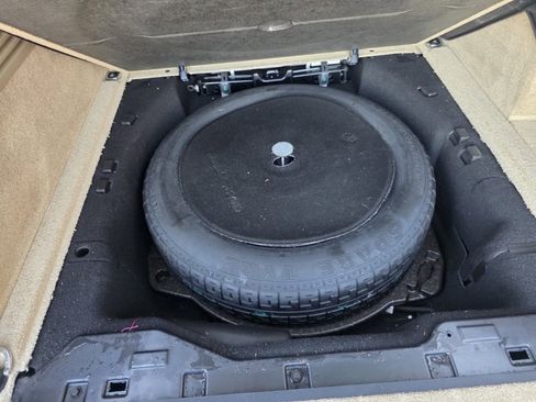 Used 2017 Land Rover Range Rover image 27