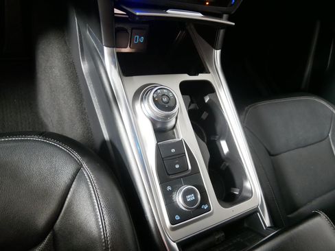Used 2020 Ford Explorer Limited AWD/4WD image 24