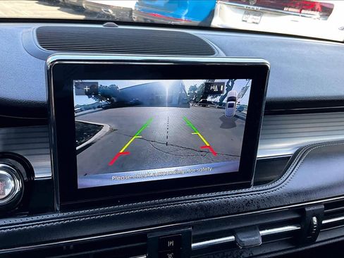 Used 2021 Lincoln Corsair Standard w/ Equipment Group 101A image 26