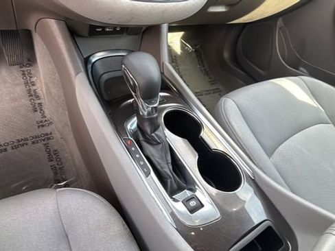 Used 2024 Chevrolet Malibu LT image 29