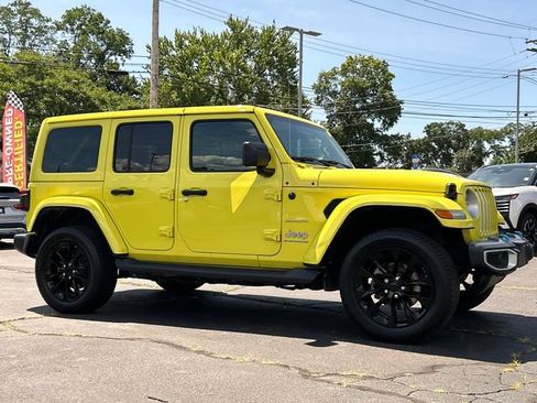 Used 2023 Jeep Wrangler Unlimited Sahara AWD/4WD image 1