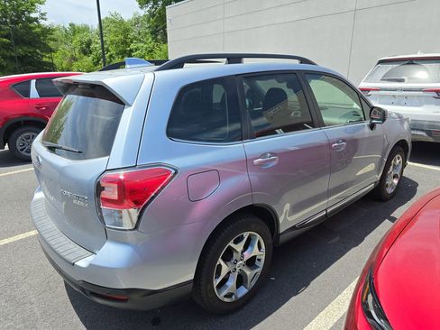 Used 2017 Subaru Forester 2.5i Touring AWD/4WD image 2