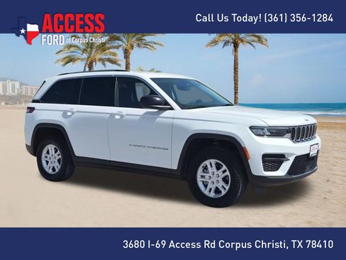 Used 2023 Jeep Grand Cherokee Laredo RWD image 2