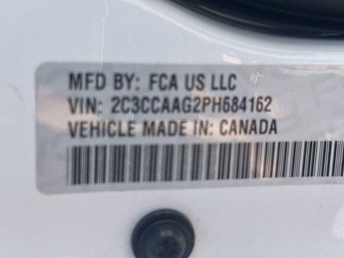 Used 2023 Chrysler 300 Touring w/ Sport Appearance Package image 30