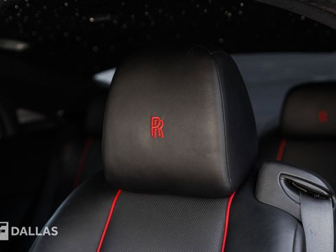 Used 2017 Rolls-Royce Wraith RWD image 21