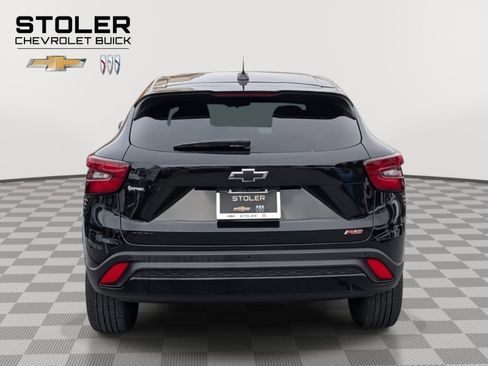 Used 2024 Chevrolet Trax RS w/ Sunroof Package image 4