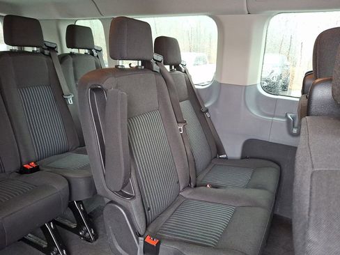 Used 2018 Ford Transit 350 XLT image 12