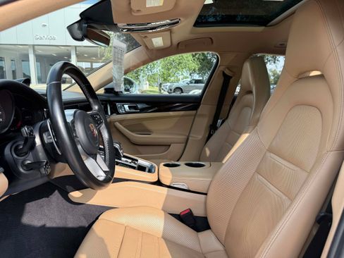 Used 2020 Porsche Panamera 4 AWD/4WD image 13