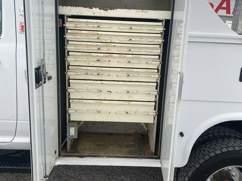 Used 2017 RAM 4500 Tradesman w/ Power Accessory Group image 10