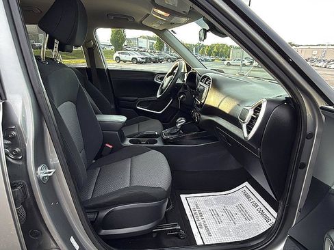 Used 2023 Kia Soul LX w/ Option Group 015 FWD image 15