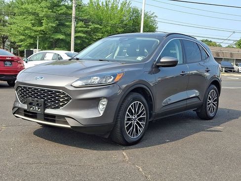 Used 2021 Ford Escape SEL w/ Technology Package FWD image 6