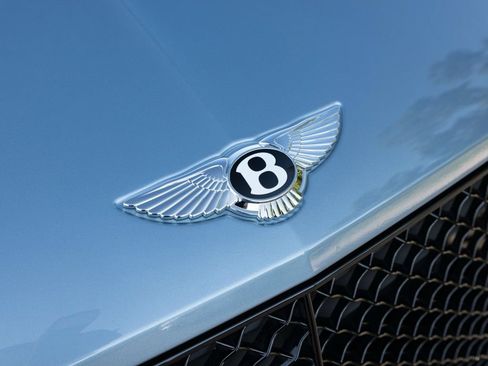 Used 2023 Bentley Bentayga AWD/4WD image 20