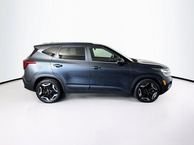 Certified 2024 Kia Seltos SX w/ SX Sunroof Package AWD/4WD image 4