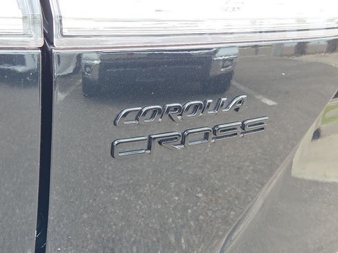 Used 2024 Toyota Corolla Cross AWD Hybrid image 29