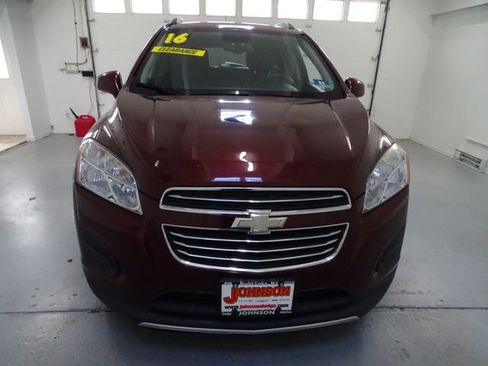 Used 2016 Chevrolet Trax LT w/ LT Convenience Package AWD/4WD image 22