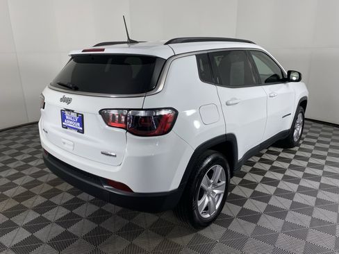 Used 2022 Jeep Compass Latitude image 6