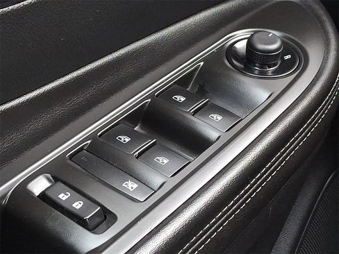 Used 2021 Buick Encore Preferred image 23