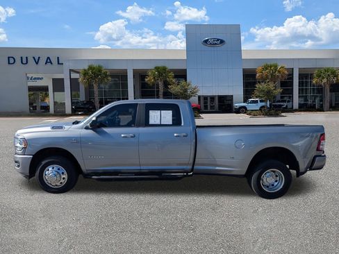 Used 2019 RAM 3500 Big Horn image 7