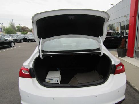 Used 2020 Chevrolet Malibu LS w/ Driver Confidence Package II FWD image 18