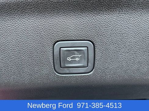 Used 2025 GMC Yukon XL AT4 Ultimate w/ LPO, AT4 Appearance Package AWD/4WD image 41