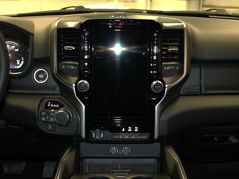 New 2026 RAM 1500 4x4 Crew Cab image 14