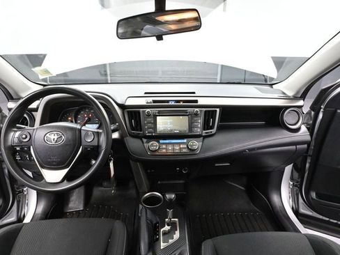 Used 2015 Toyota RAV4 XLE image 25