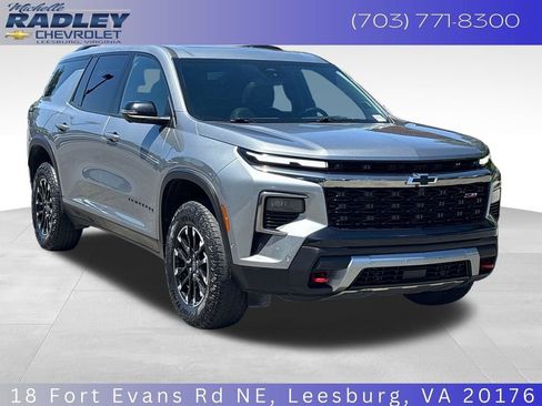 Used 2024 Chevrolet Traverse Z71 w/ Enhanced Driving Package AWD/4WD image 8