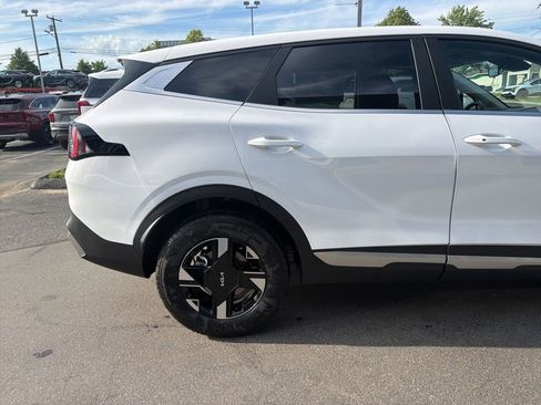 New 2026 Kia Sportage LX AWD/4WD image 7