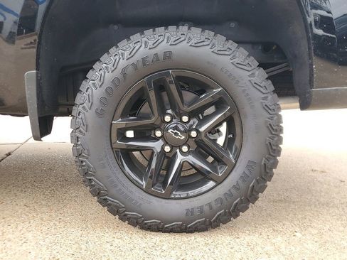 New 2026 Chevrolet Silverado 1500 LT Trail Boss w/ Convenience Package II AWD/4WD image 9