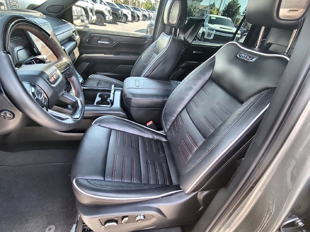 Used 2025 GMC Yukon XL AT4 Ultimate AWD/4WD image 19