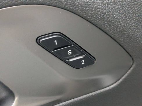 New 2026 Chrysler Pacifica Select FWD image 10