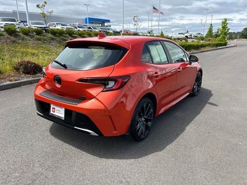 Used 2025 Toyota Corolla XSE FWD image 7