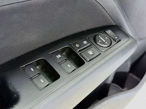 Used 2018 Hyundai Elantra SEL FWD image 21