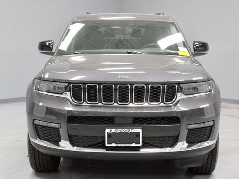 Used 2023 Jeep Grand Cherokee L Limited w/ Trailer Tow Group (B) AWD/4WD image 8