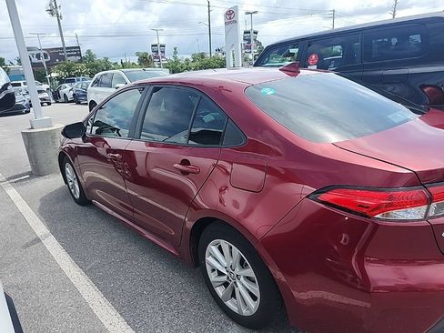 Used 2023 Toyota Corolla LE w/ LE Convenience Package FWD image 18