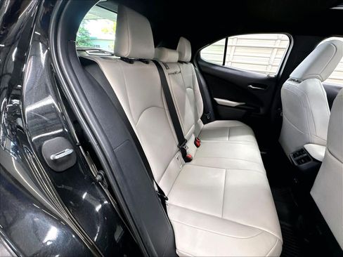 Used 2024 Lexus UX 250h FWD image 28