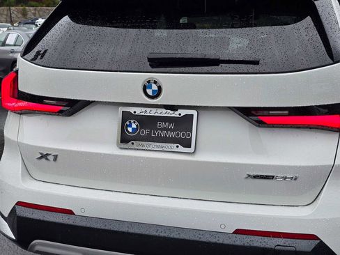 Used 2023 BMW X1 xDrive28i image 15