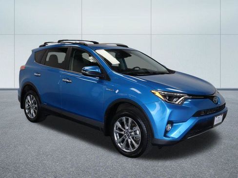 Used 2017 Toyota RAV4 Limited w/ Advanced Technology Package AWD/4WD image 10