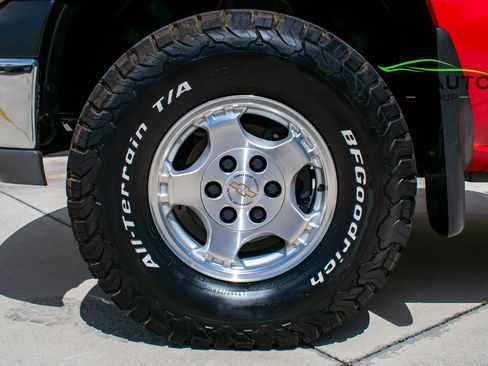 Used 2000 Chevrolet Silverado 1500 LS w/ Off-Road Chassis Pkg AWD/4WD image 26