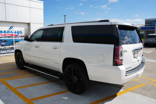 Used 2020 GMC Yukon XL Denali w/ Denali Ultimate Package AWD/4WD image 38