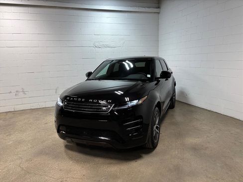 New 2026 Land Rover Range Rover Evoque Dynamic SE image 2