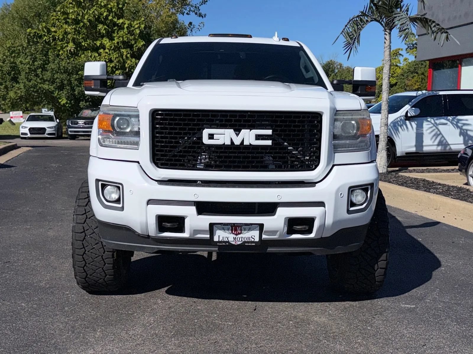 Used 2016 GMC Sierra 2500 Denali w/ Duramax Plus Package AWD/4WD image 2